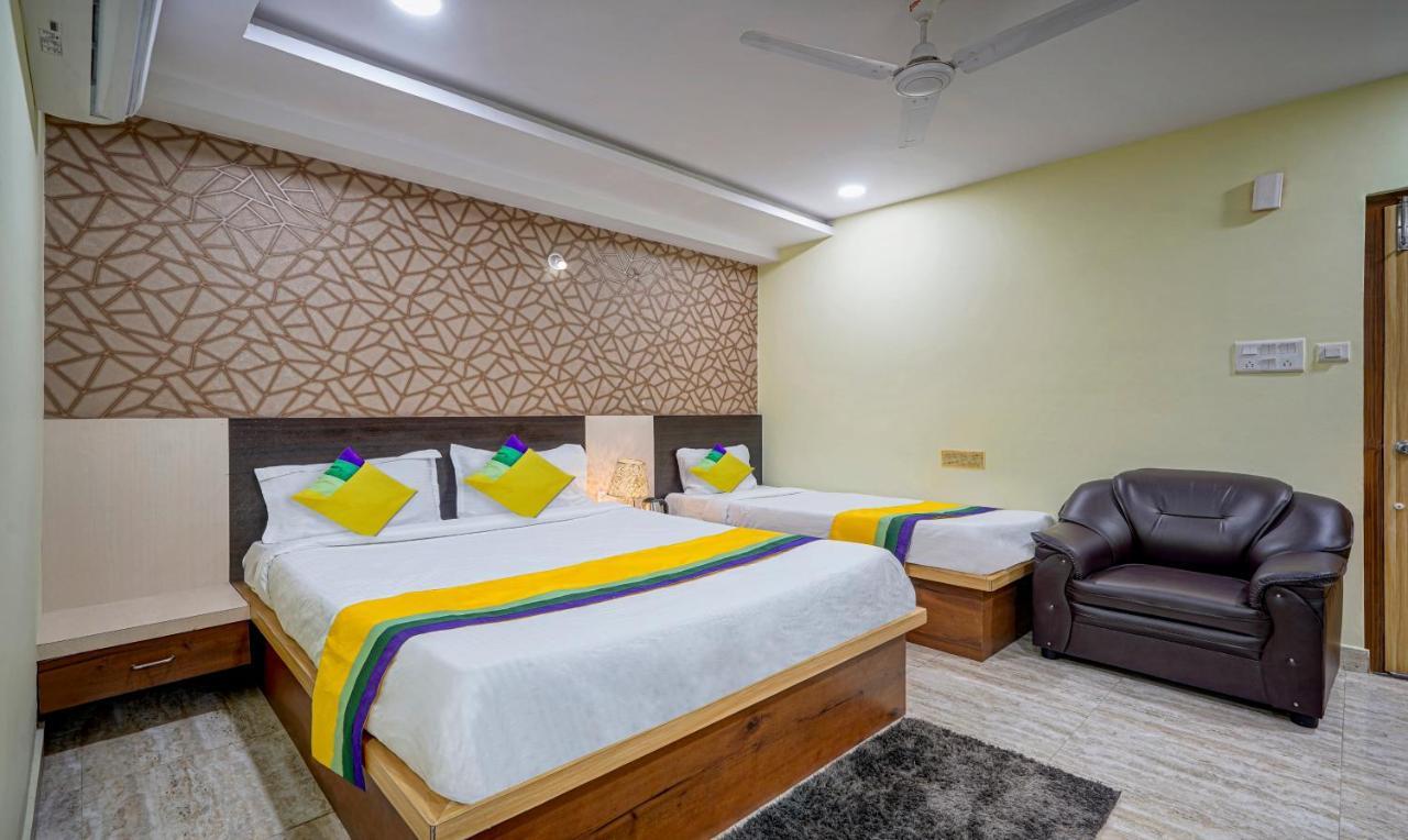 Fabhotel Galaxy Parkfabhotel Galaxy Park, Nr To Rajiv Gandhi International Airport-Hyderabad Shamshabad Esterno foto