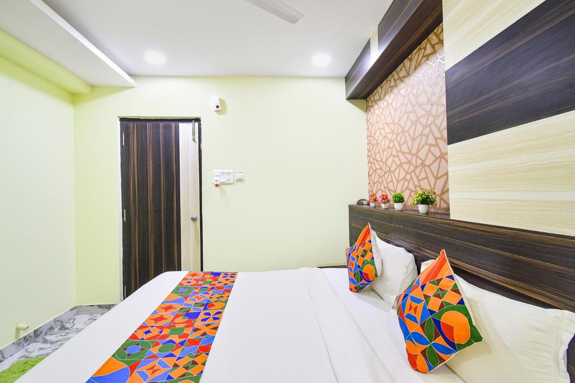 Fabhotel Galaxy Parkfabhotel Galaxy Park, Nr To Rajiv Gandhi International Airport-Hyderabad Shamshabad Esterno foto