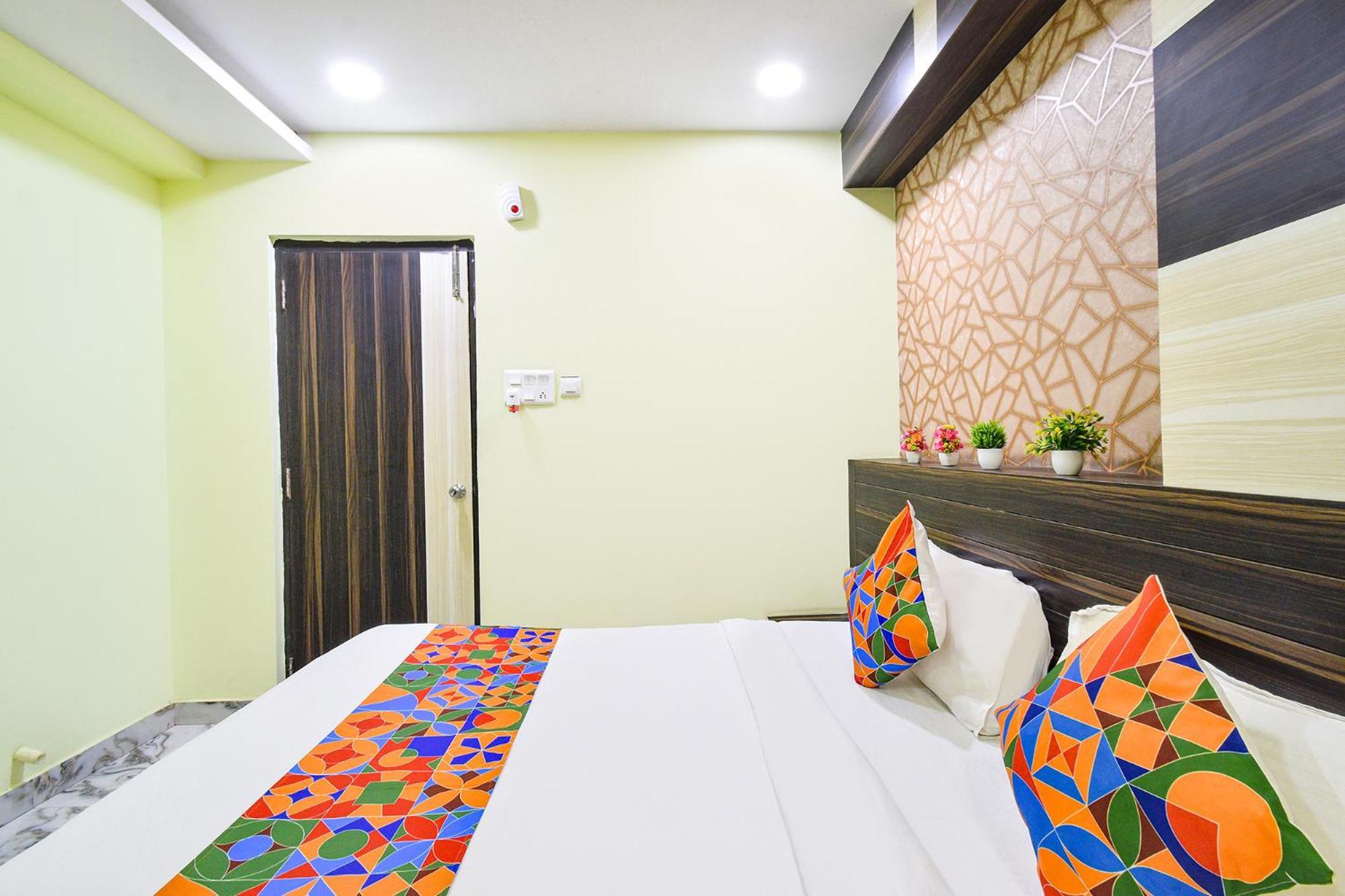 Fabhotel Galaxy Parkfabhotel Galaxy Park, Nr To Rajiv Gandhi International Airport-Hyderabad Shamshabad Esterno foto