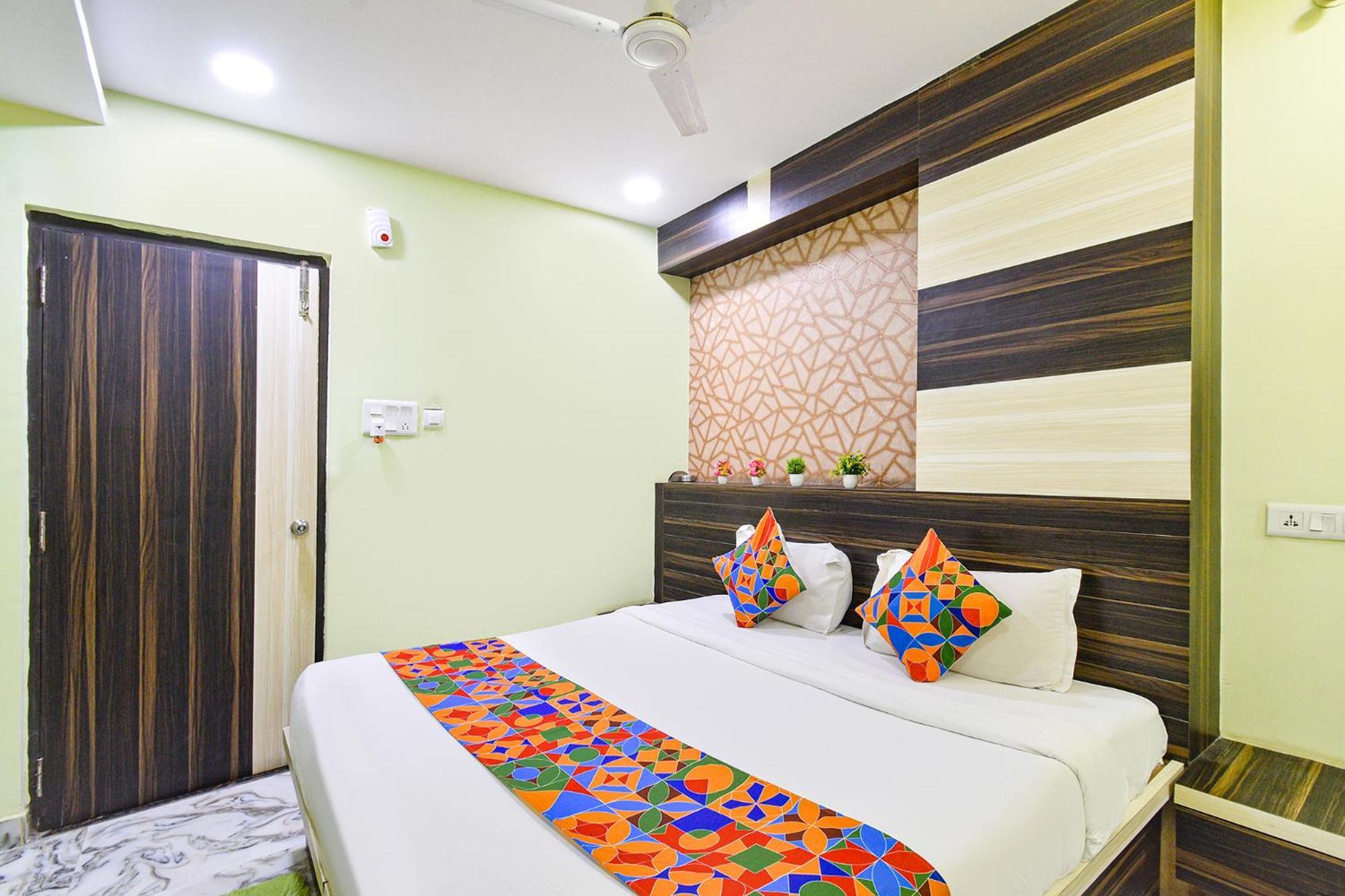 Fabhotel Galaxy Parkfabhotel Galaxy Park, Nr To Rajiv Gandhi International Airport-Hyderabad Shamshabad Esterno foto