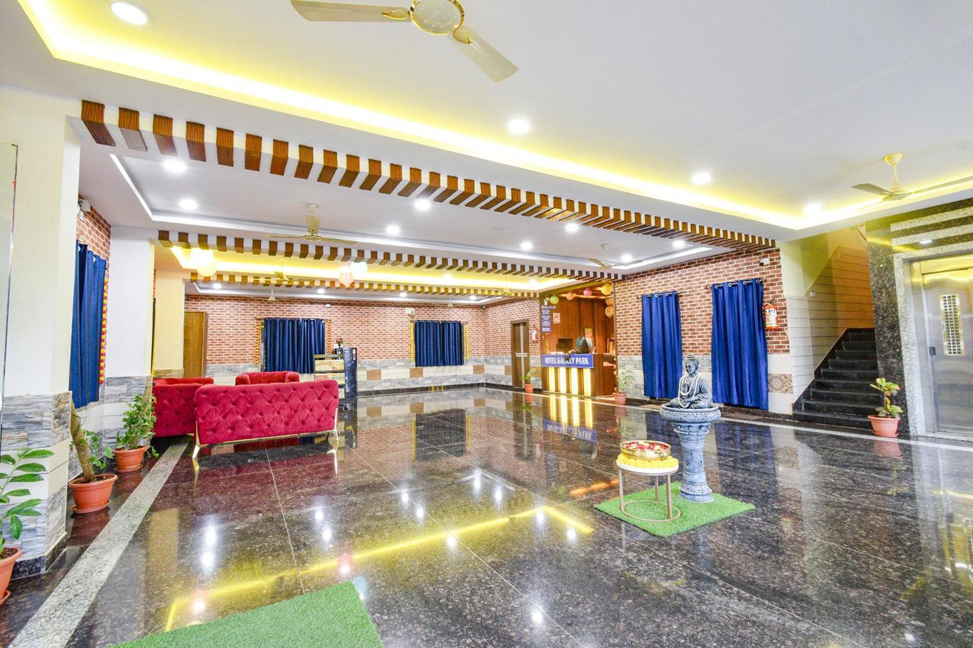 Fabhotel Galaxy Parkfabhotel Galaxy Park, Nr To Rajiv Gandhi International Airport-Hyderabad Shamshabad Esterno foto